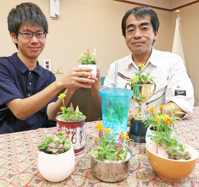手のひら の癒やし 極小寄せ植え完成 岐阜県立国際園芸アカデミー 塚本祐也さん 日本農業新聞 手のひら の癒やし 極小寄せ植え完成 岐阜県立国際園芸アカデミー 塚本祐也さん 日本農業新聞